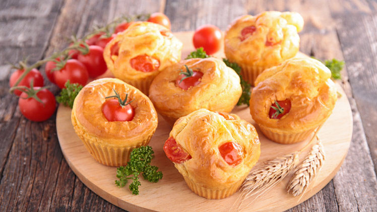 Recept hartige speltmuffins met tomaten en fetakaas